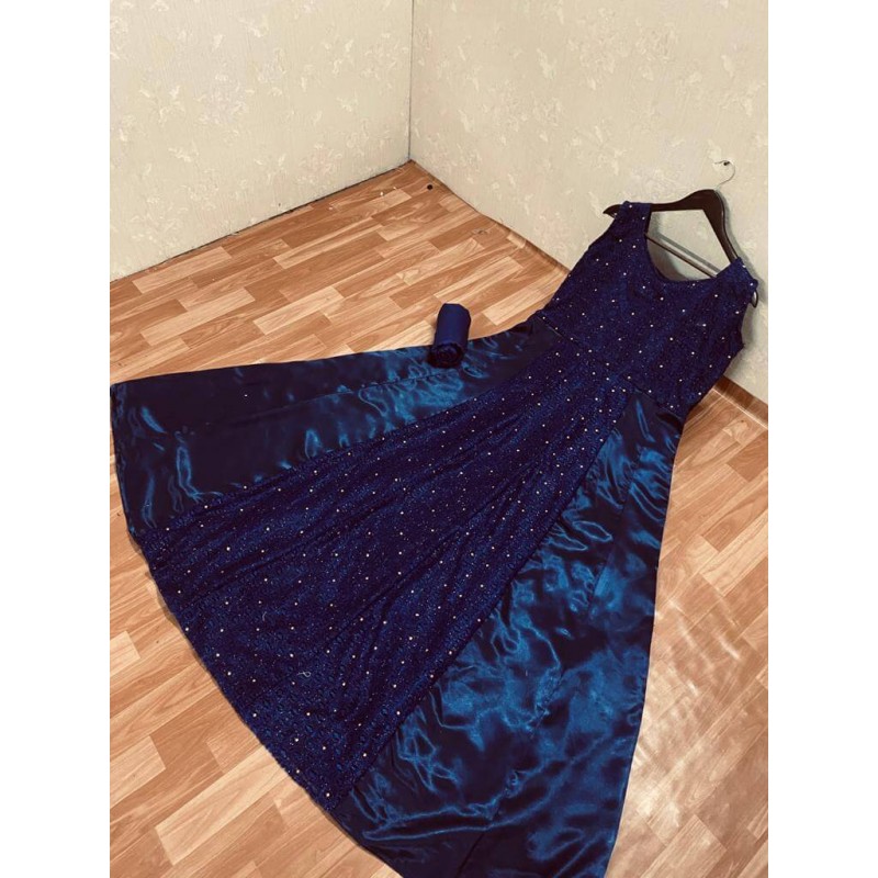 blue colour mein gown